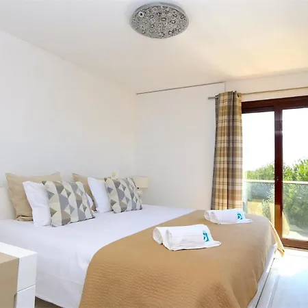 Villa Mirador Cleverdetails201 Sleeps 11 Monte Laguna Vilamoura